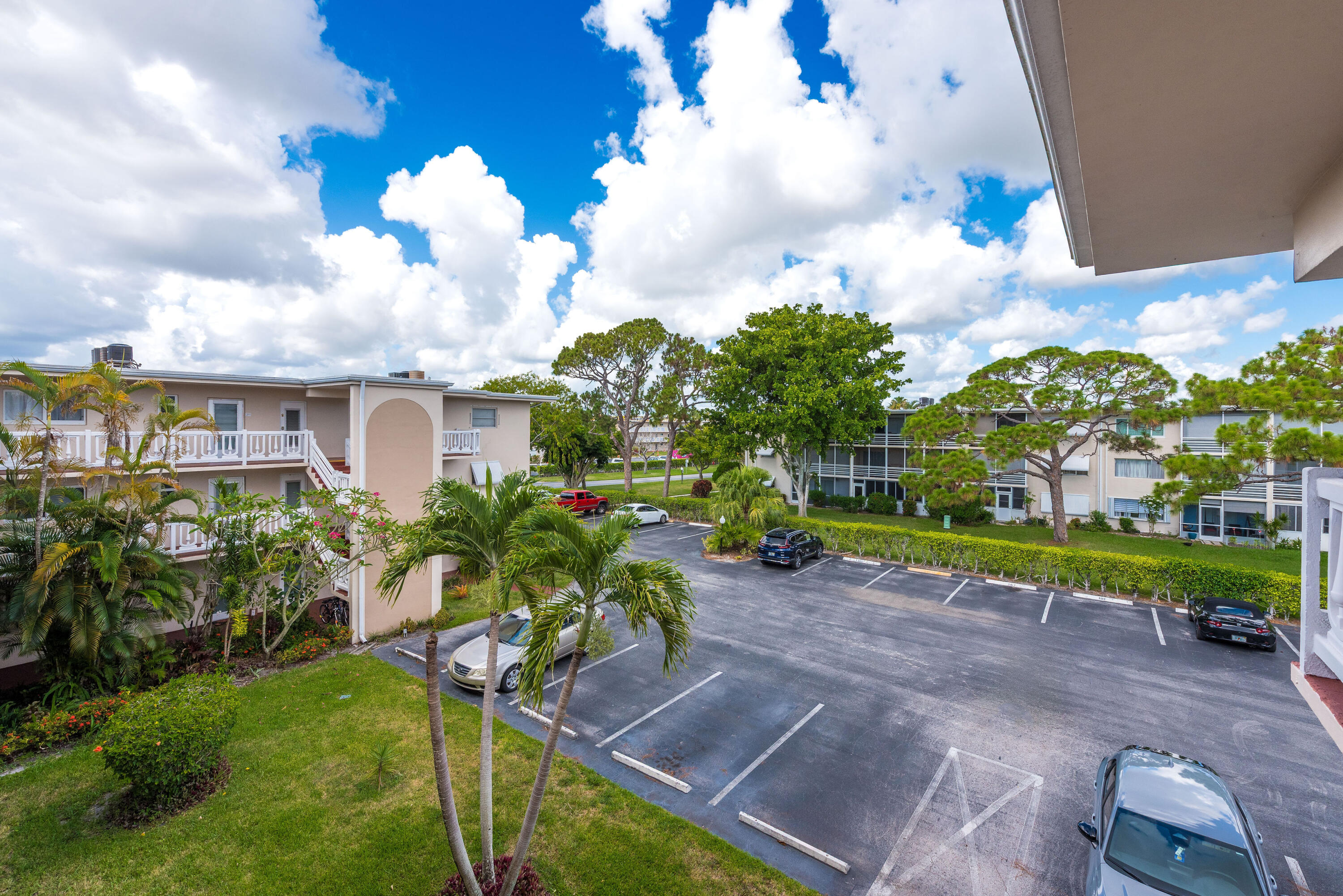 LAKE CLARKE GARDENS CONDO 3 - Residential