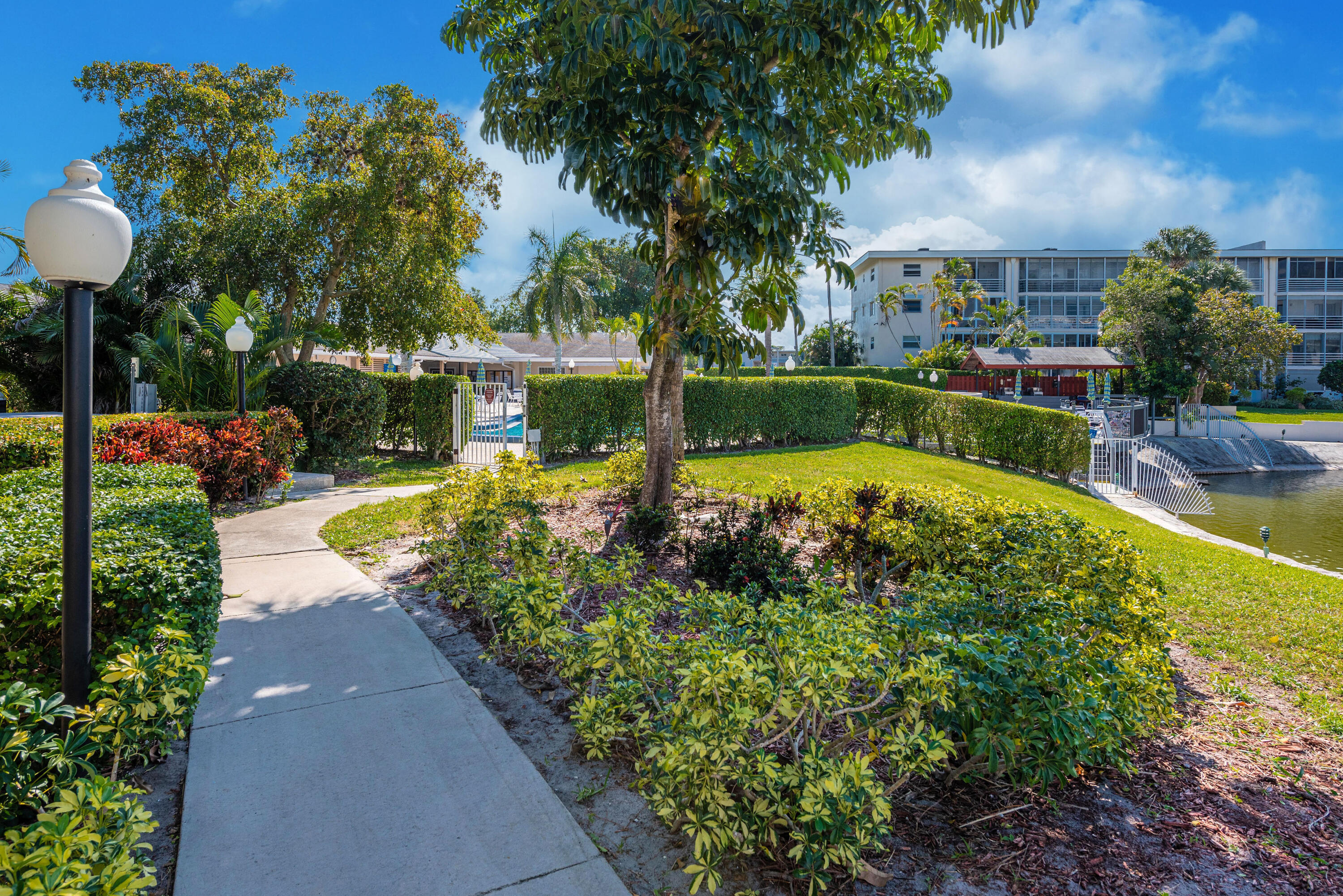 LAKE CLARKE GARDENS CONDO 3 - Residential