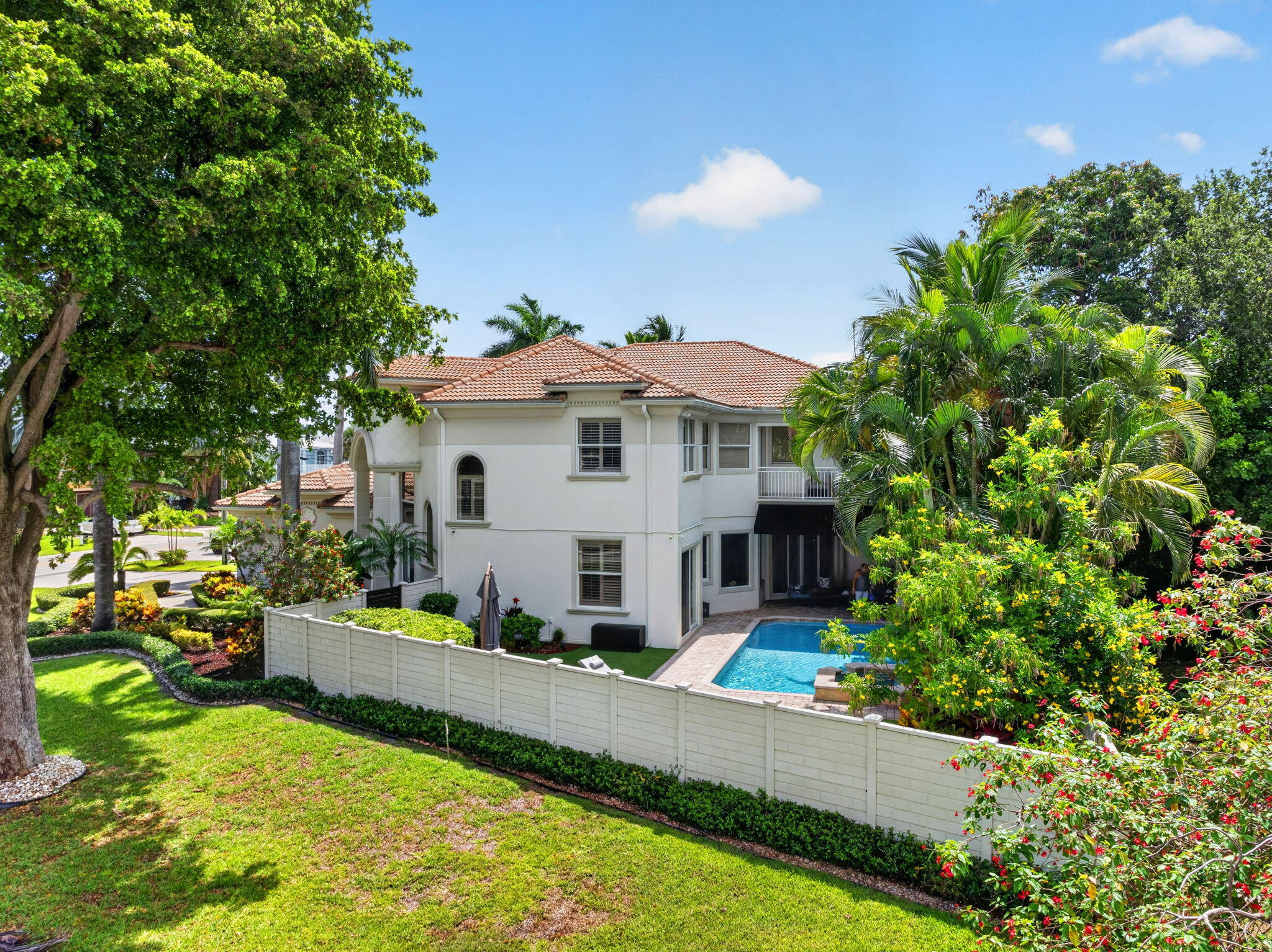 LIGHTHOUSE POINT 3RD SEC - Residential