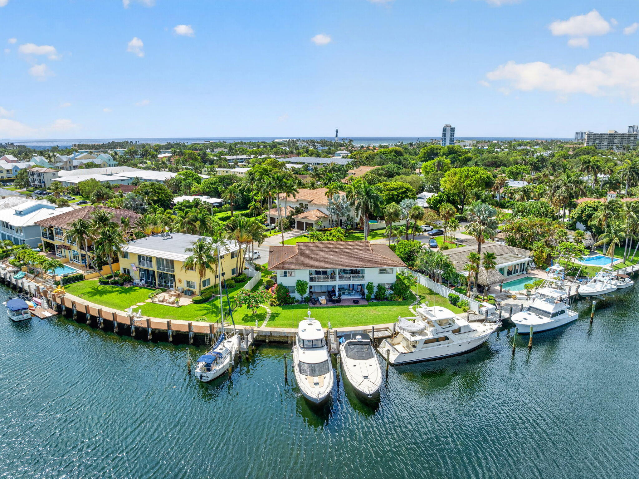 LIGHTHOUSE POINT 3RD SEC - Residential