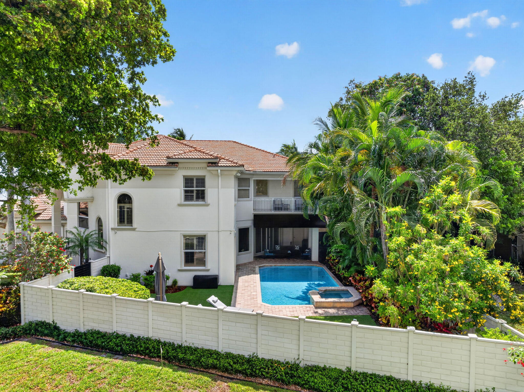 LIGHTHOUSE POINT 3RD SEC - Residential