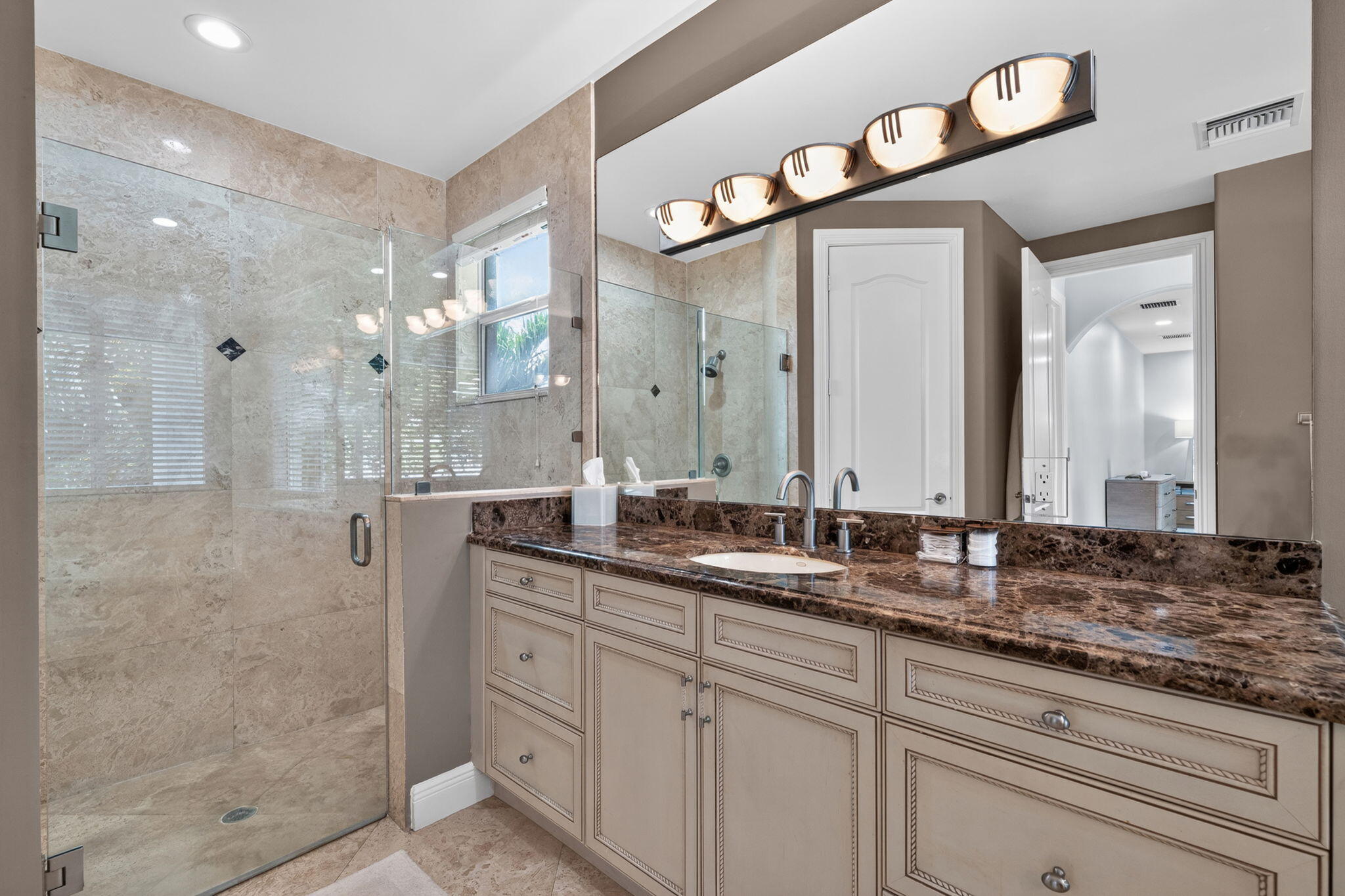 LIGHTHOUSE POINT 3RD SEC - Residential