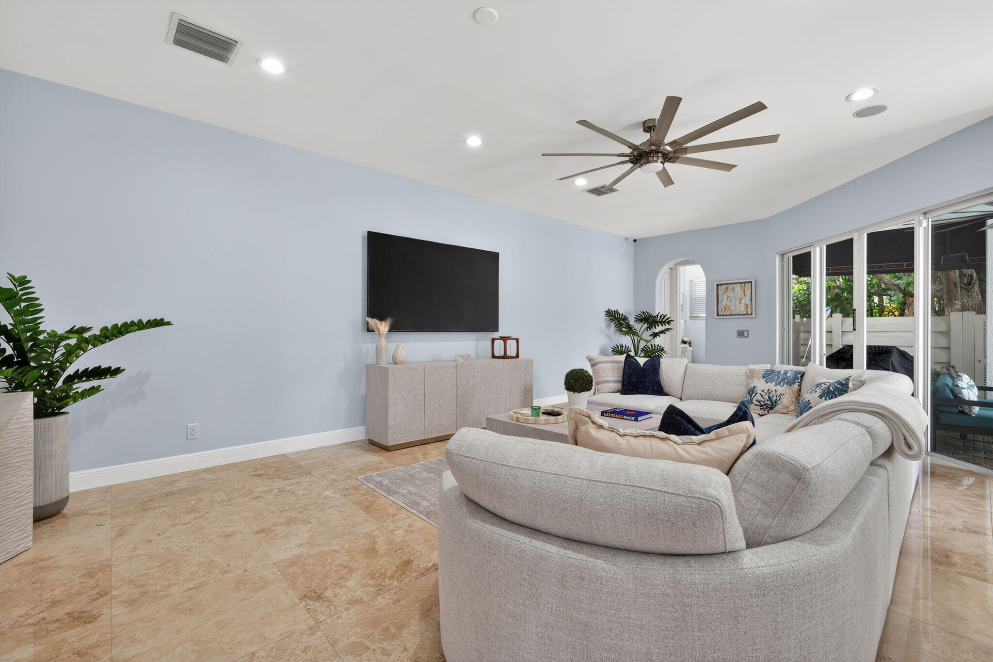LIGHTHOUSE POINT 3RD SEC - Residential