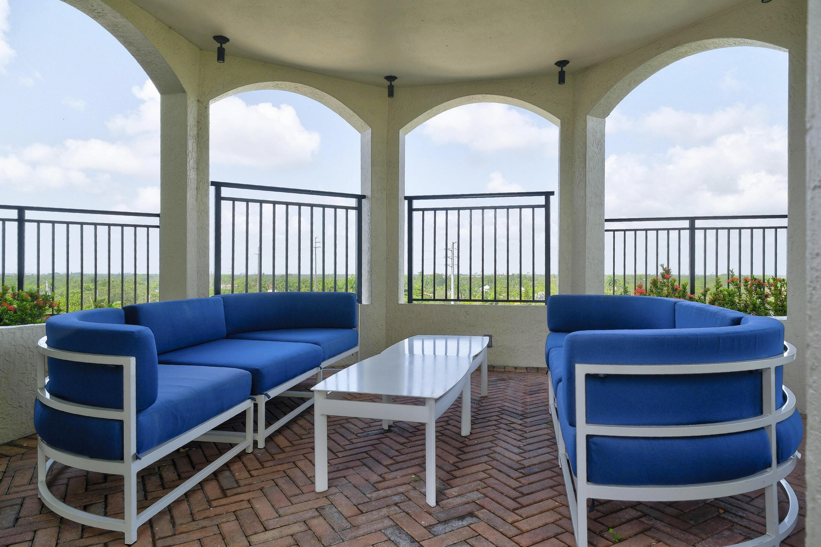 SYMPHONY NORTH CONDO - Residential