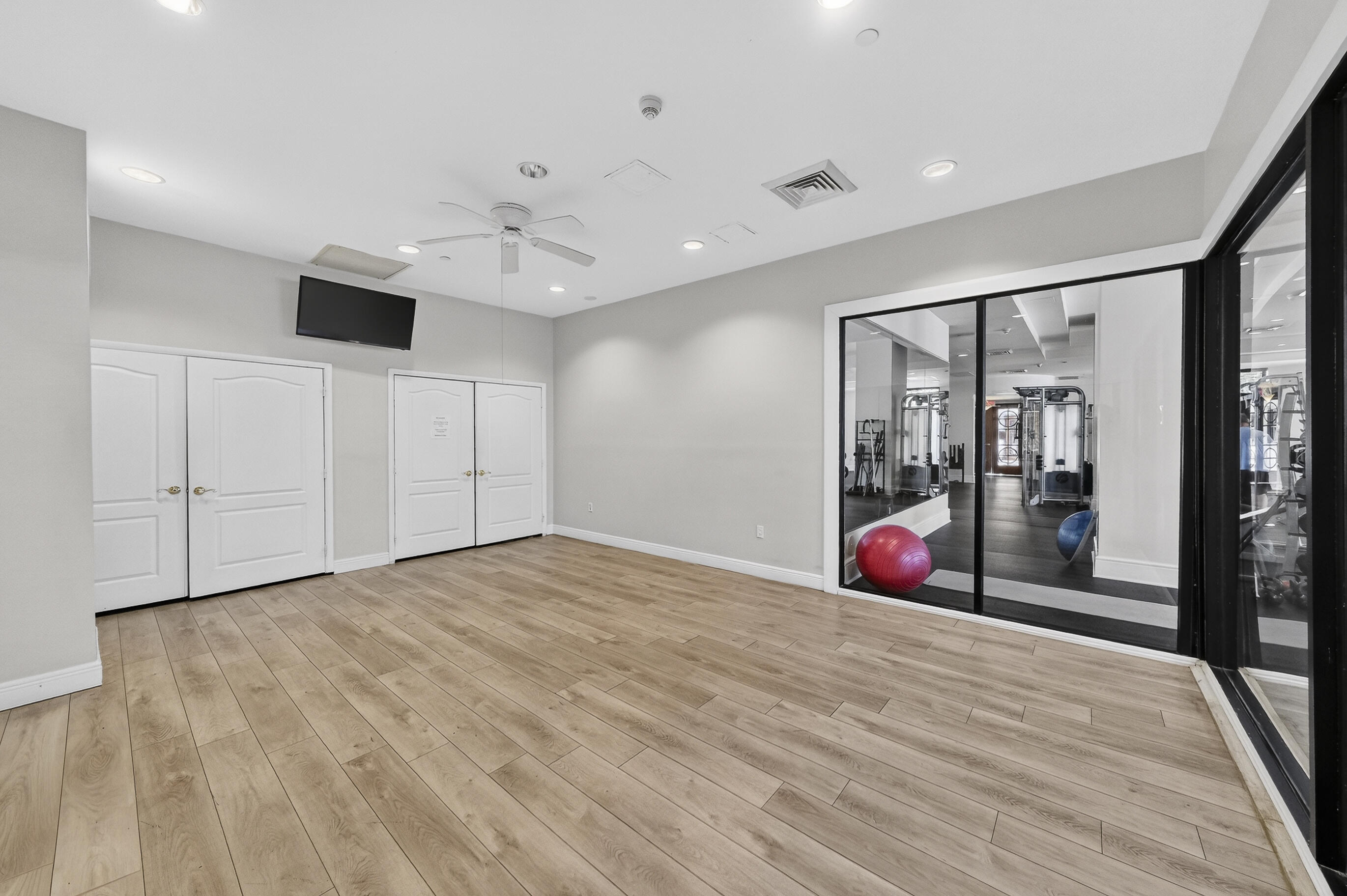 SYMPHONY NORTH CONDO - Residential