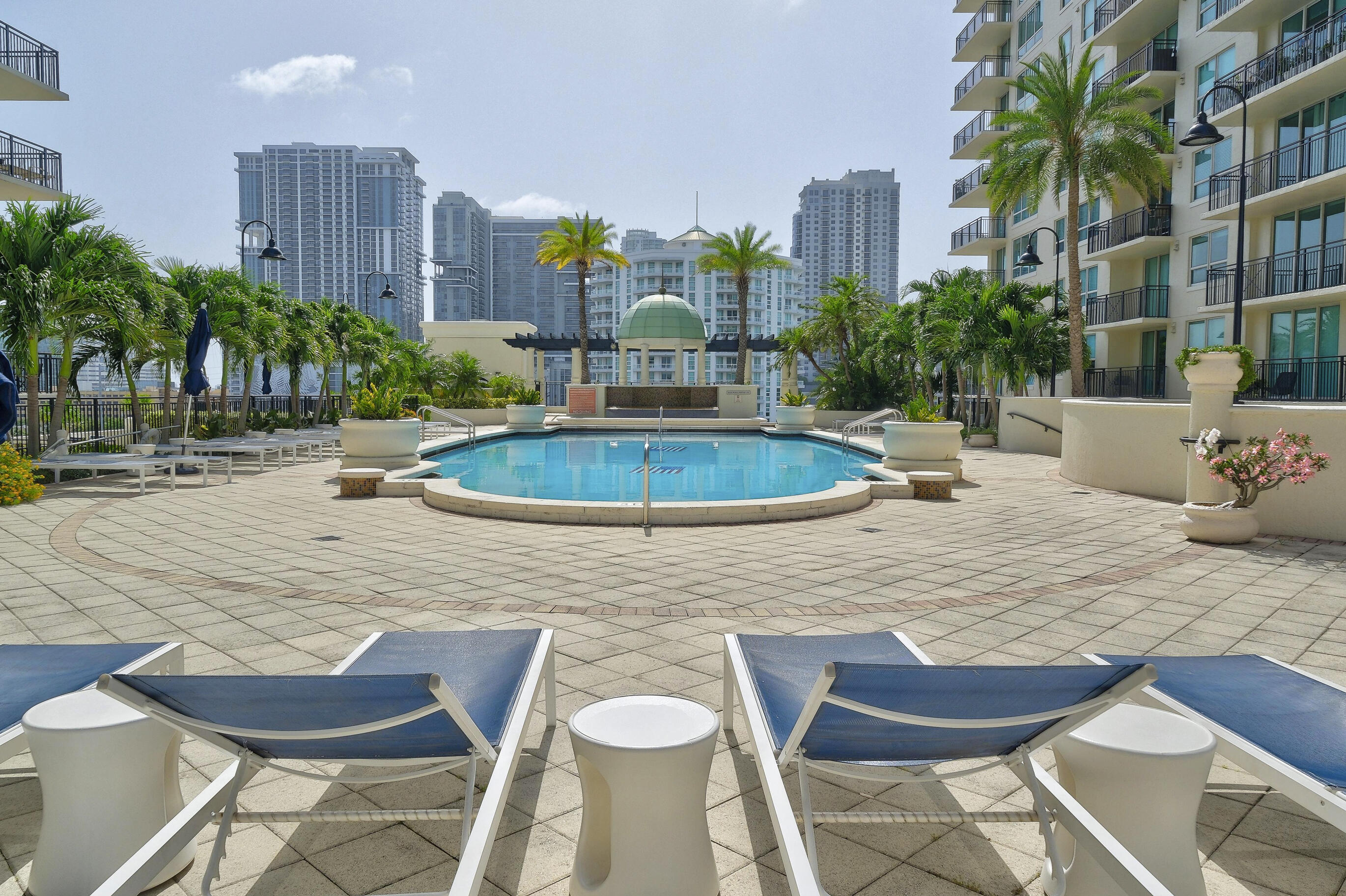 SYMPHONY NORTH CONDO - Residential