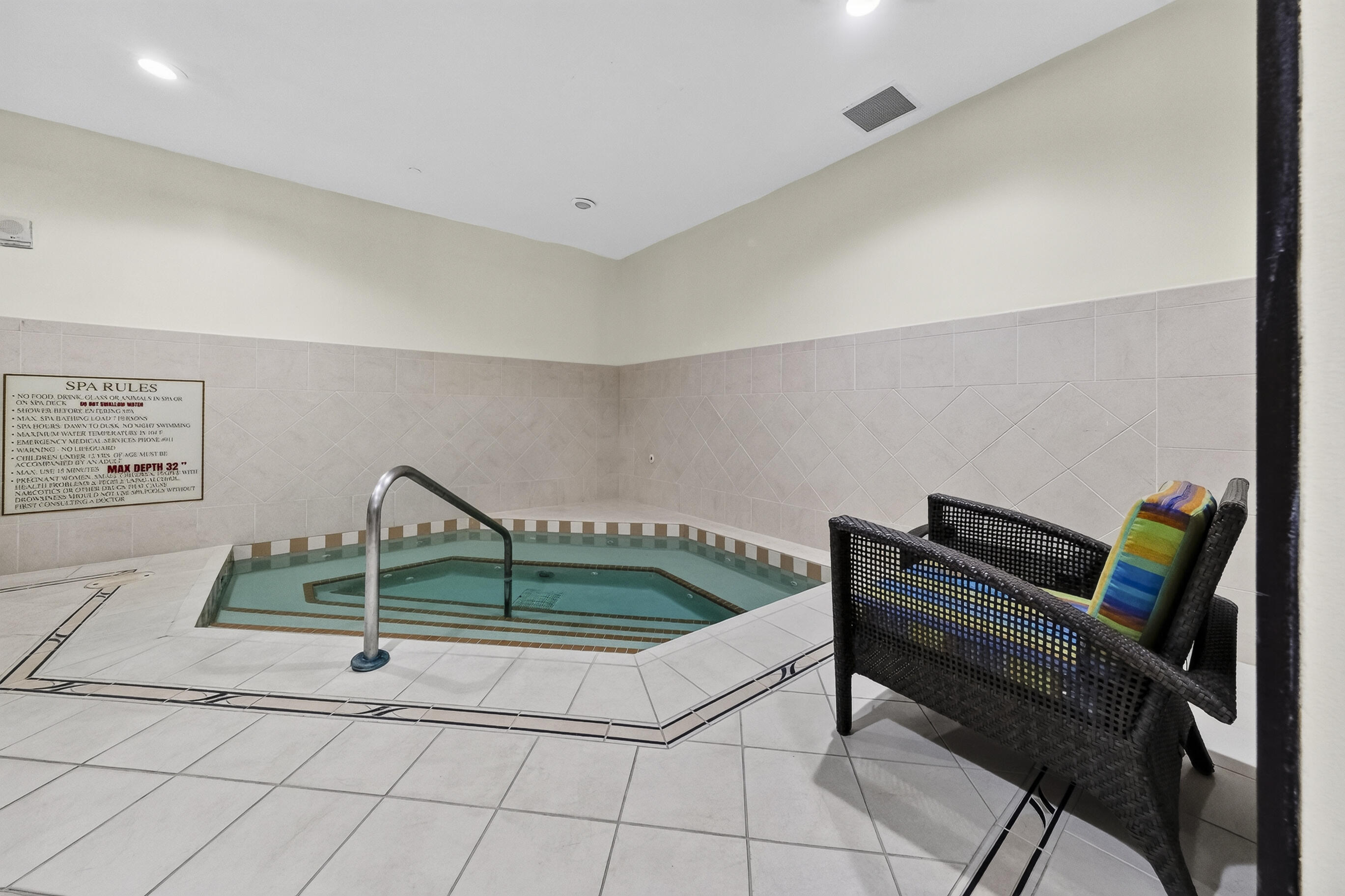 SYMPHONY NORTH CONDO - Residential