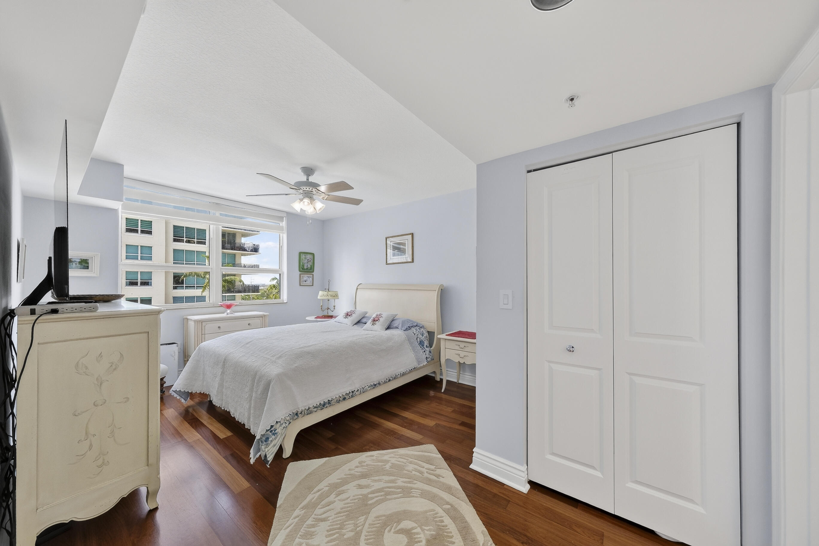 SYMPHONY NORTH CONDO - Residential
