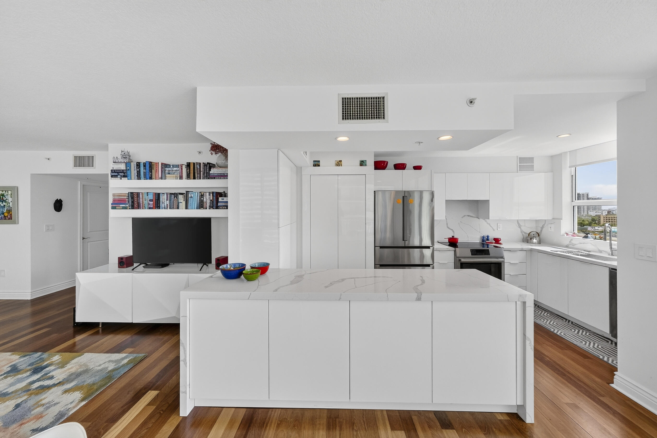 SYMPHONY NORTH CONDO - Residential