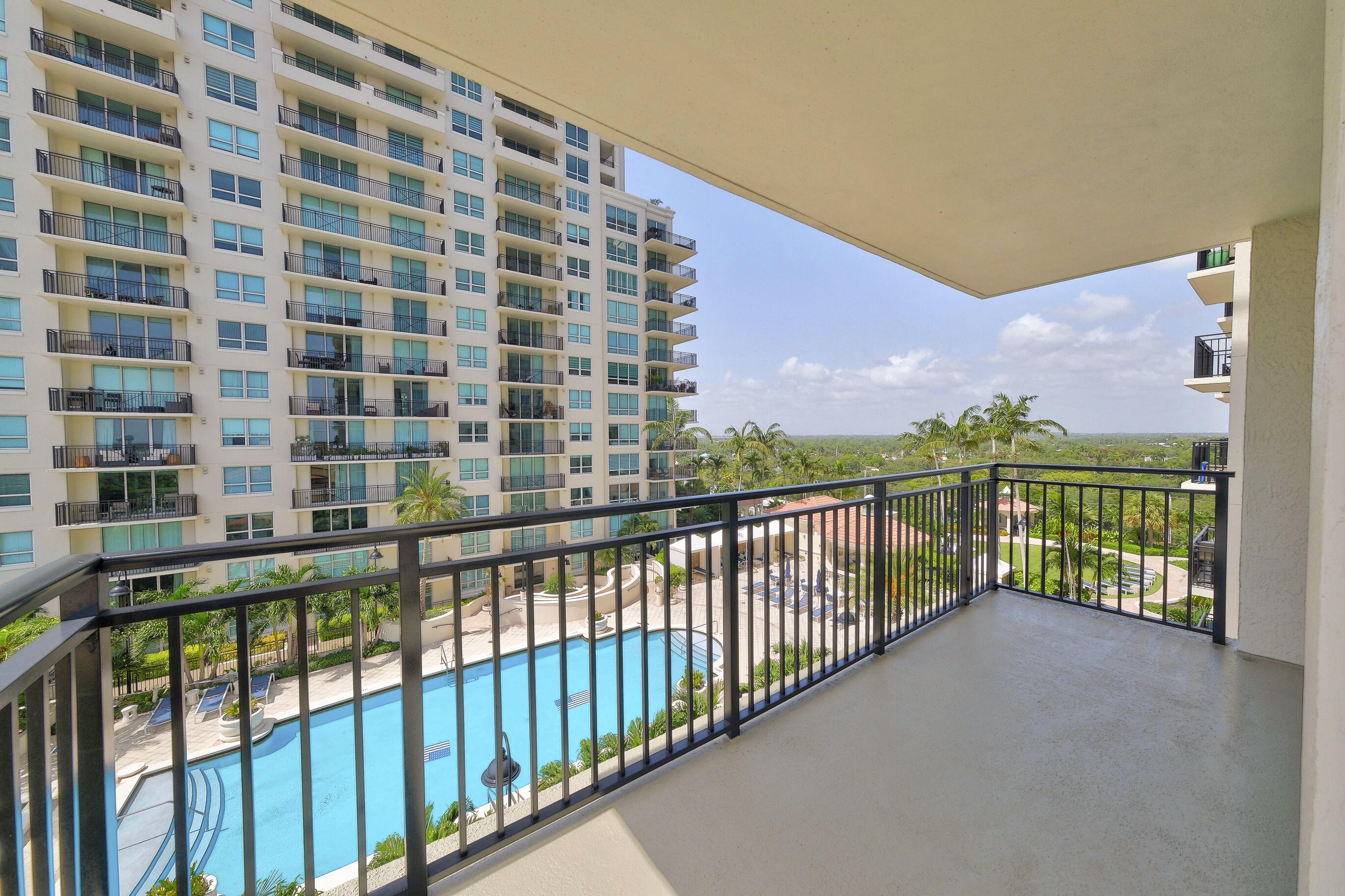 SYMPHONY NORTH CONDO - Residential
