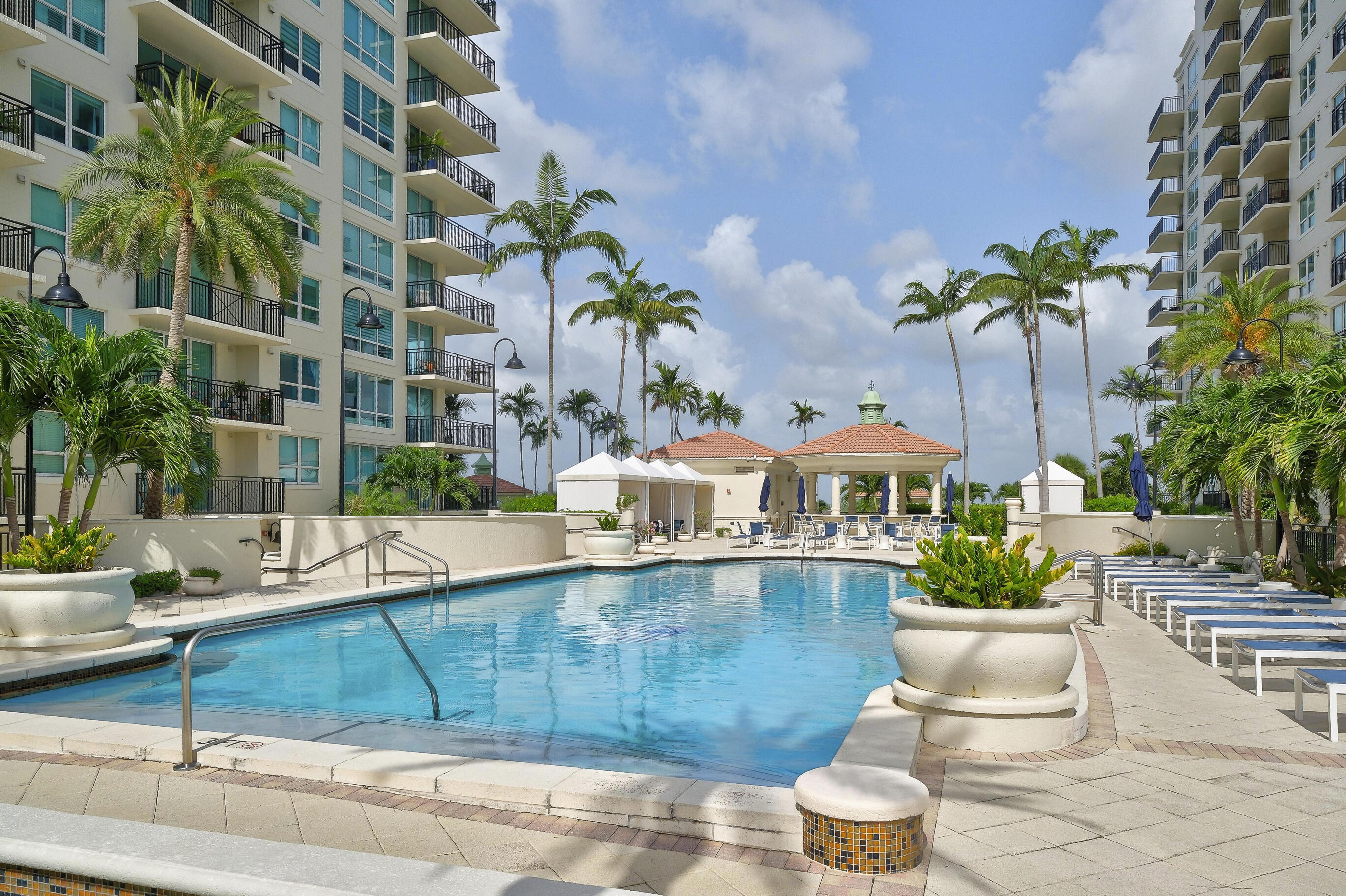 SYMPHONY NORTH CONDO - Residential