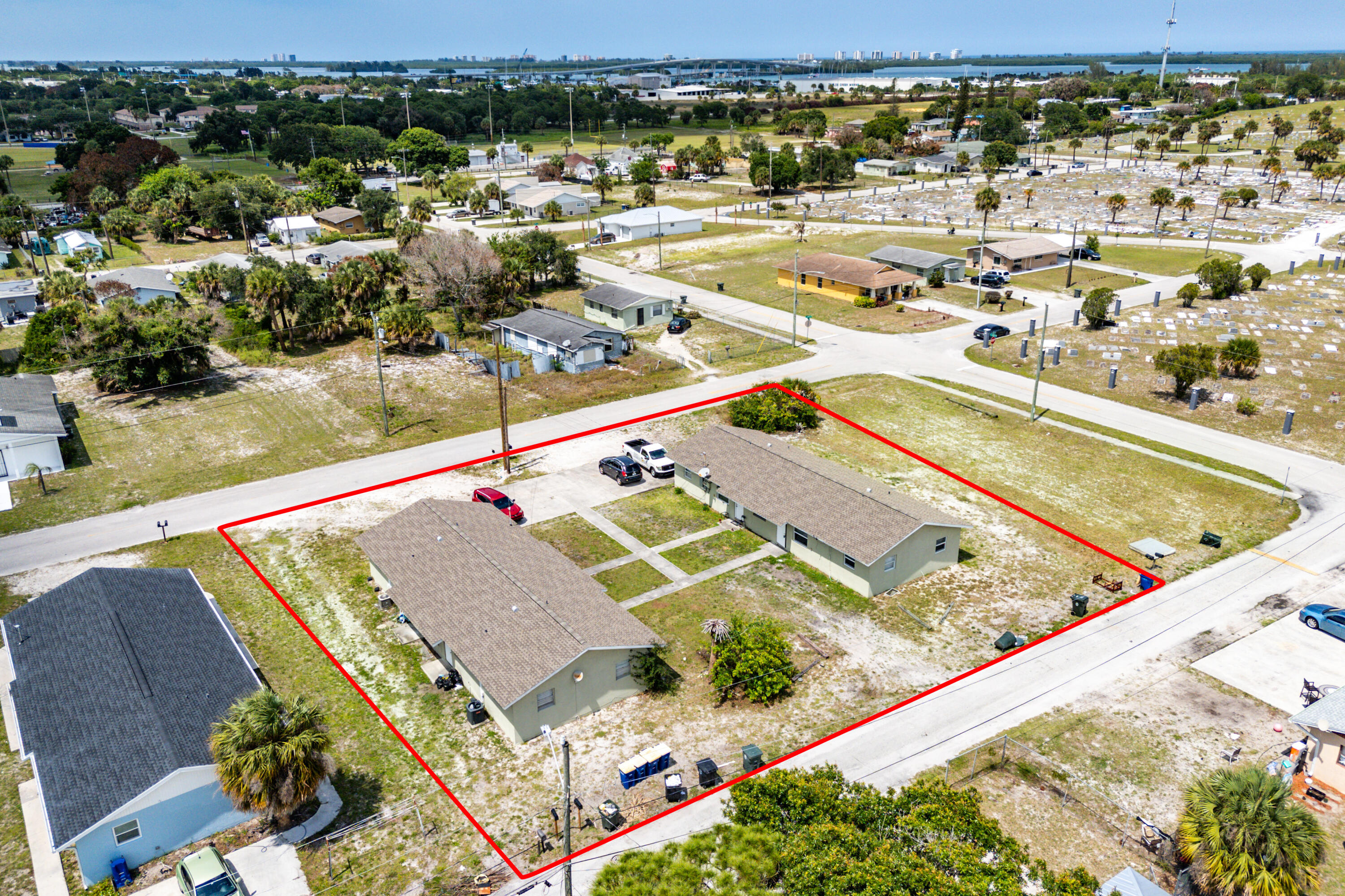 Calling Investors! One of the best-priced quadplexes For Sale in Fort Pierce! Three out of Four units occupied with longer term tenants and one ready to be leased that is newly renovated throughout! Newer Roof 2022, Two New AC's all sited on over a 1/3 acre Lot!  Great property for a cost-segregation study with a low county land value. Close proximinty to the beach, restaurants and parks and just south of Hutchinson Island. Schedule your tour today!