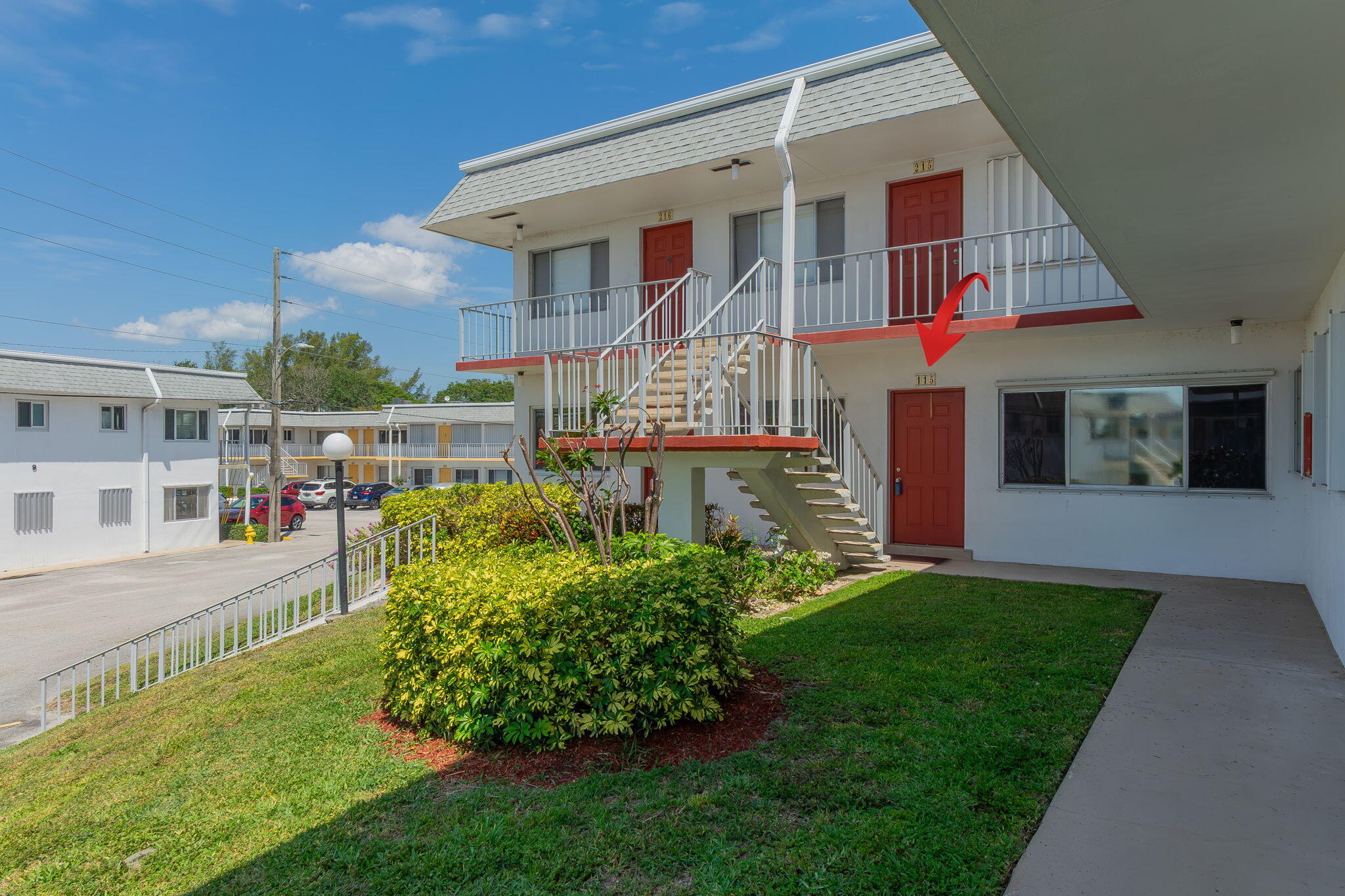MURRY HILLS APT BLDG CONDO - Residential