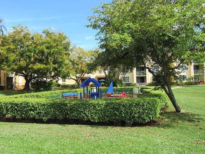 Yacht Club on the Intra - Residential