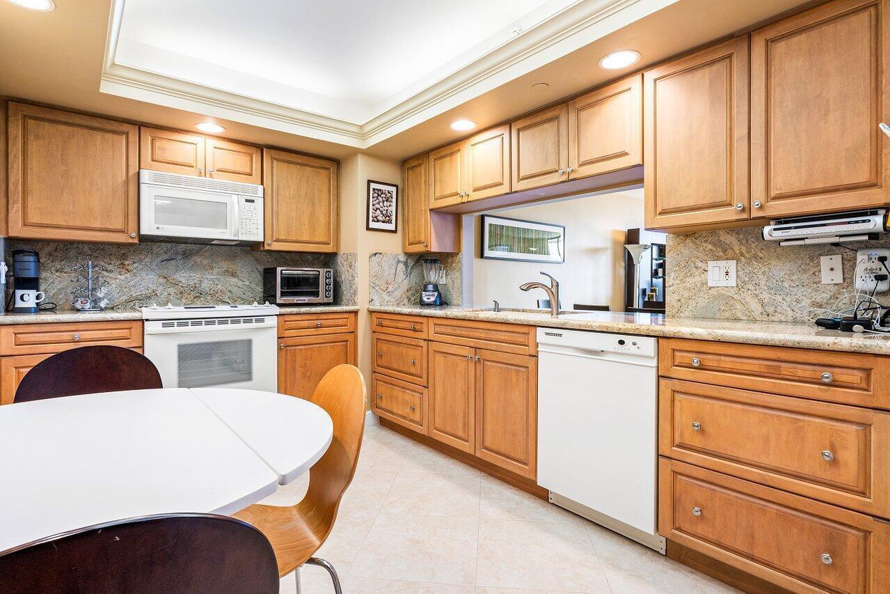 BRAEMAR ISLE CONDO - Residential