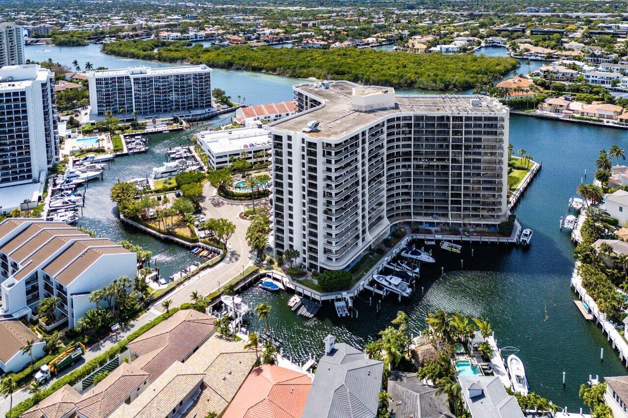 BRAEMAR ISLE CONDO - Residential