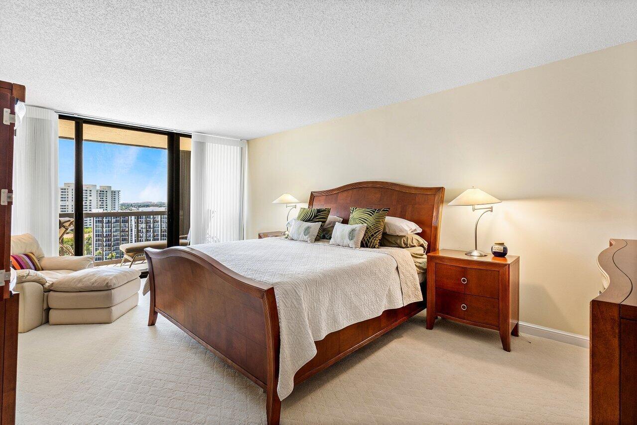 BRAEMAR ISLE CONDO - Residential