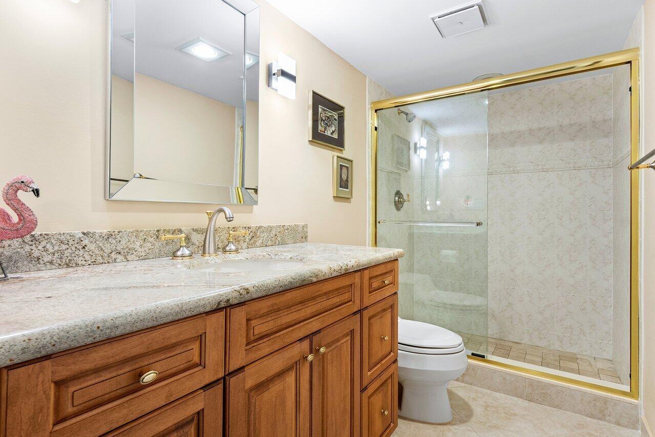 BRAEMAR ISLE CONDO - Residential