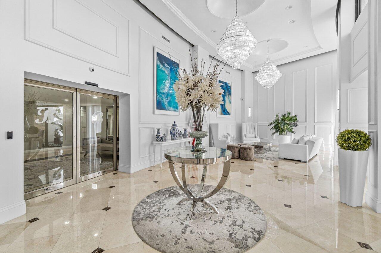 BRAEMAR ISLE CONDO - Residential