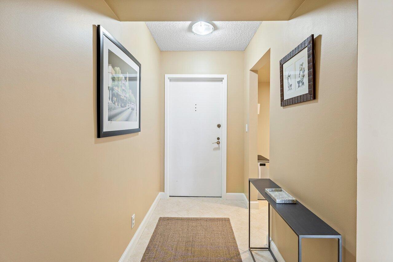 BRAEMAR ISLE CONDO - Residential