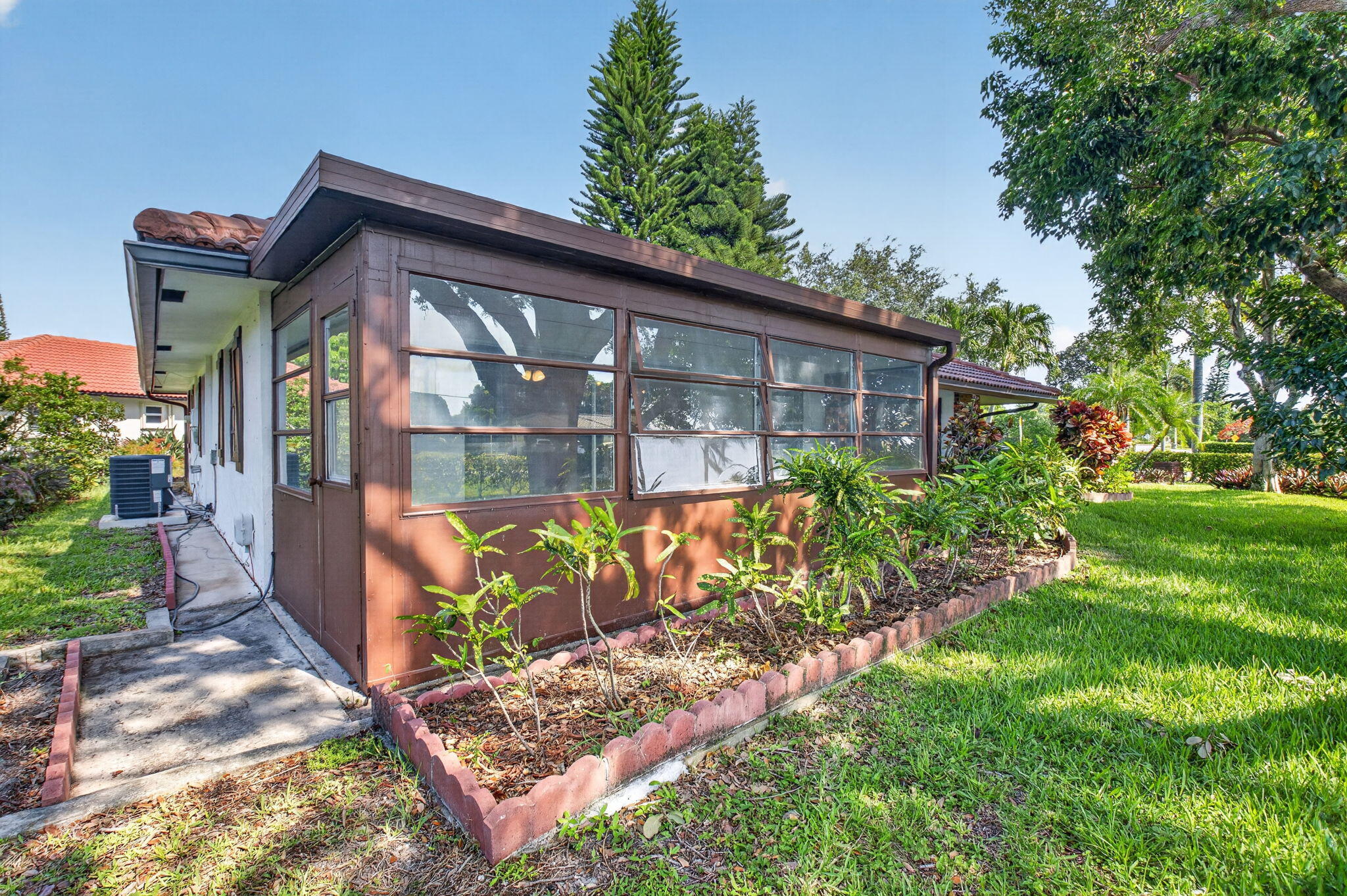 KNOB HILL SUB - Residential Lease