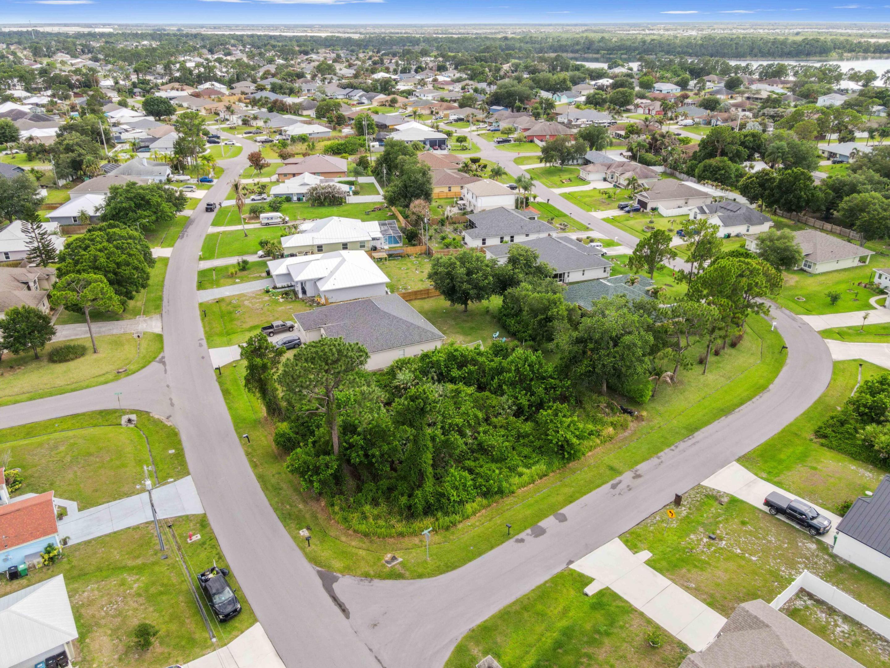 PORT ST LUCIE - Land