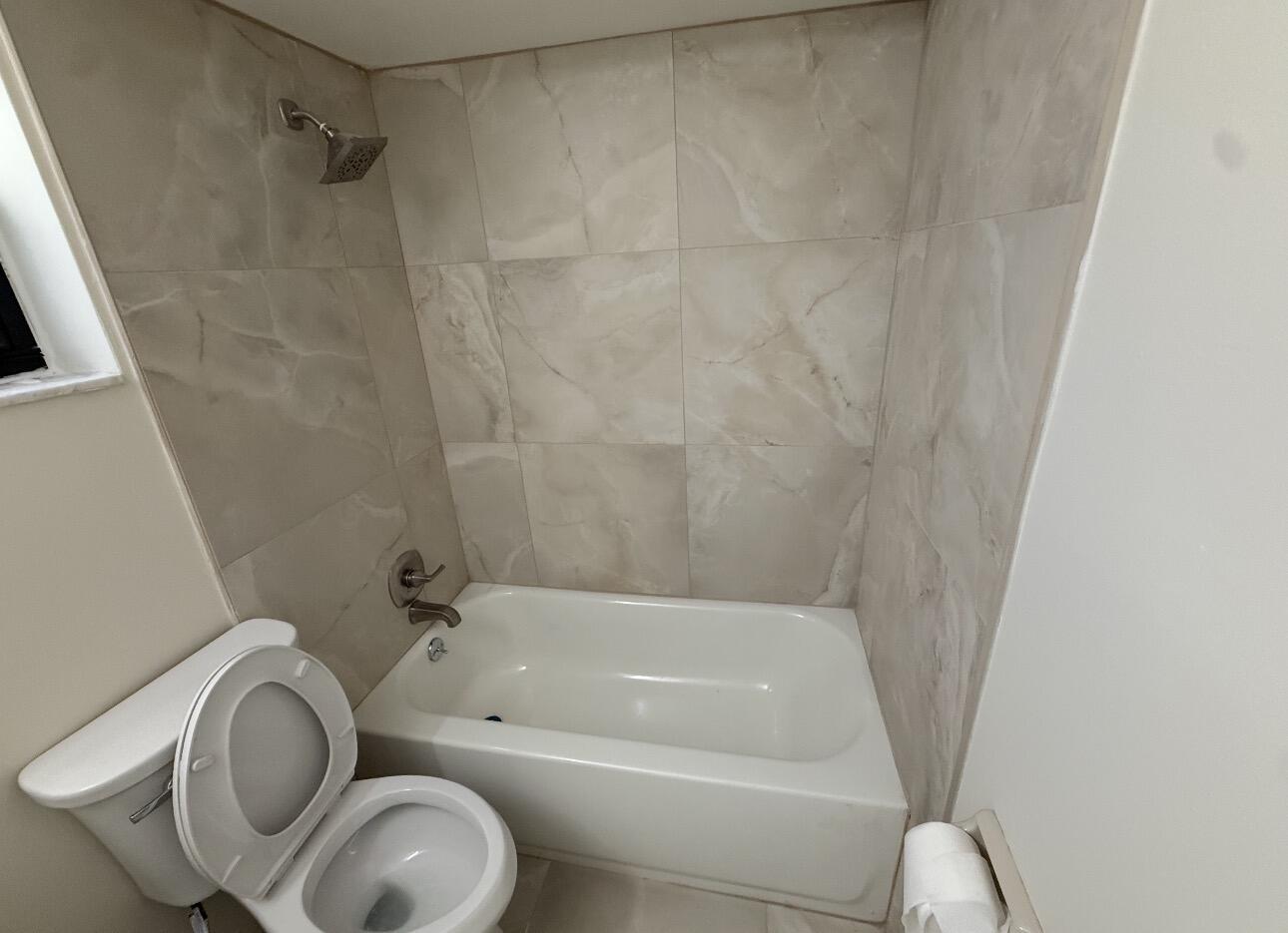 HIGHLAND PINES 2 - Residential Lease