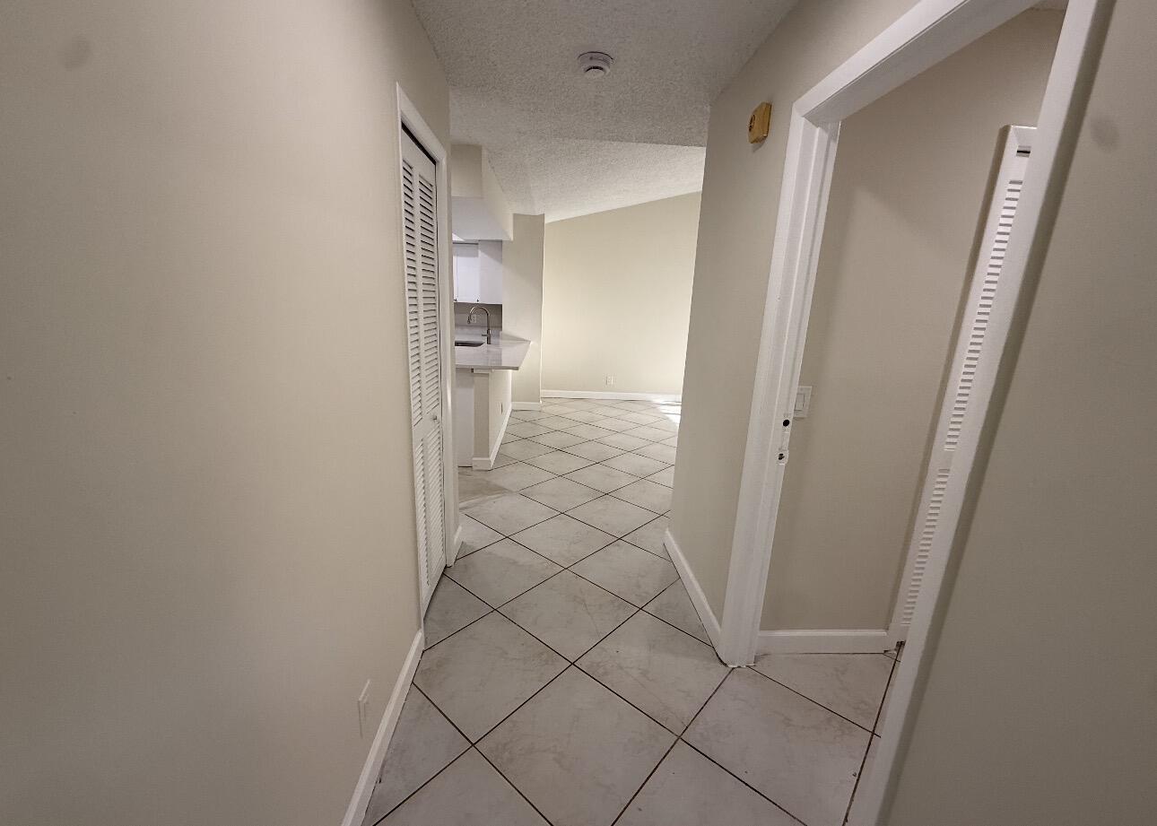 HIGHLAND PINES 2 - Residential Lease