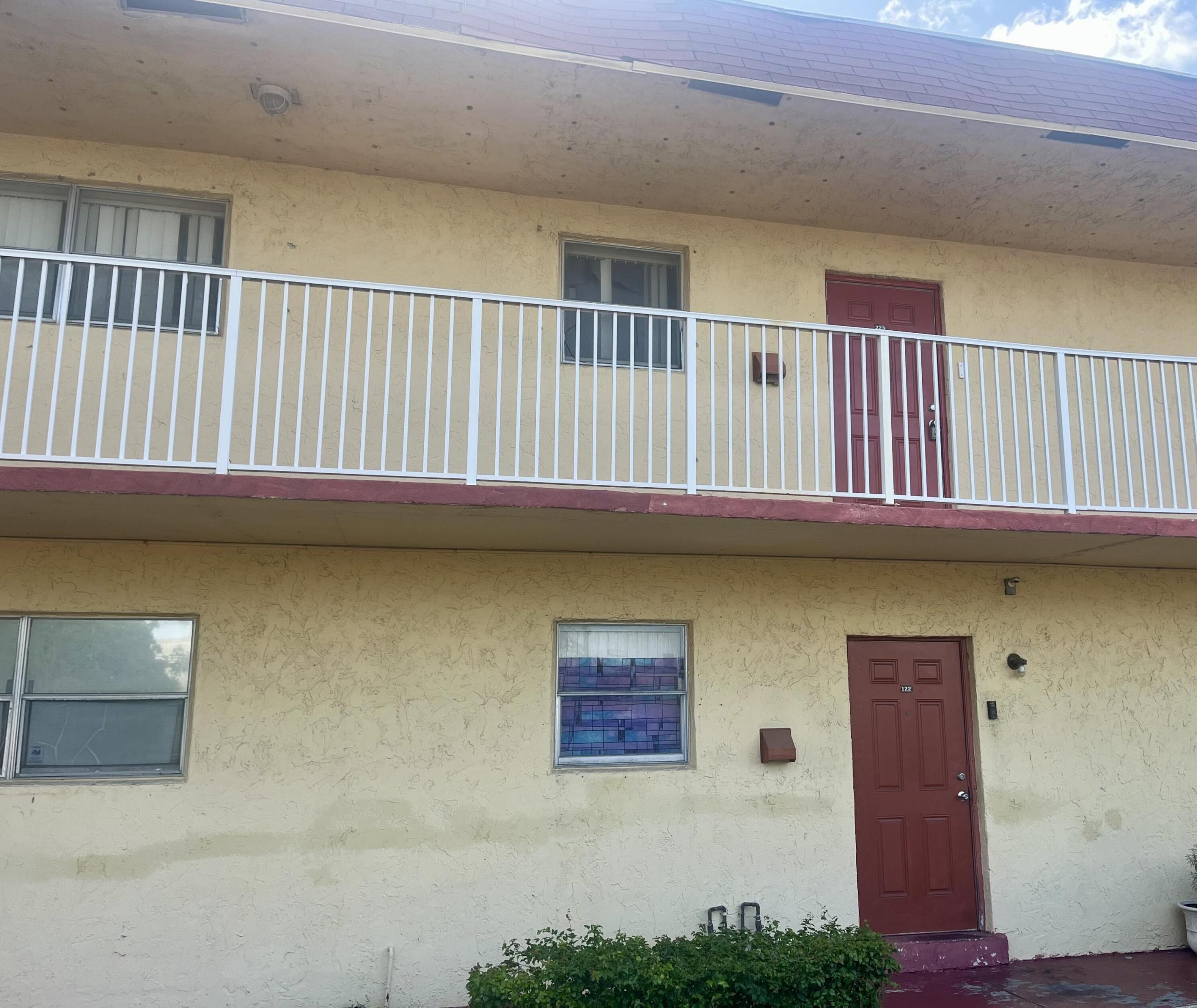 COURTYARDS AT CIMARRON CONDO - Residential