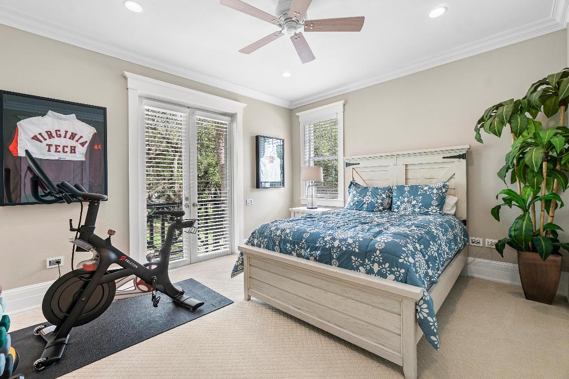FOXE CHASE - Residential