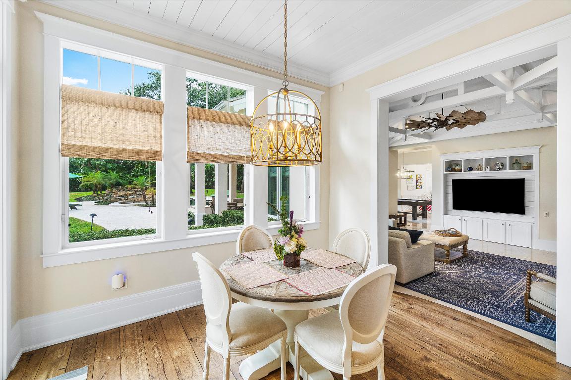 FOXE CHASE - Residential