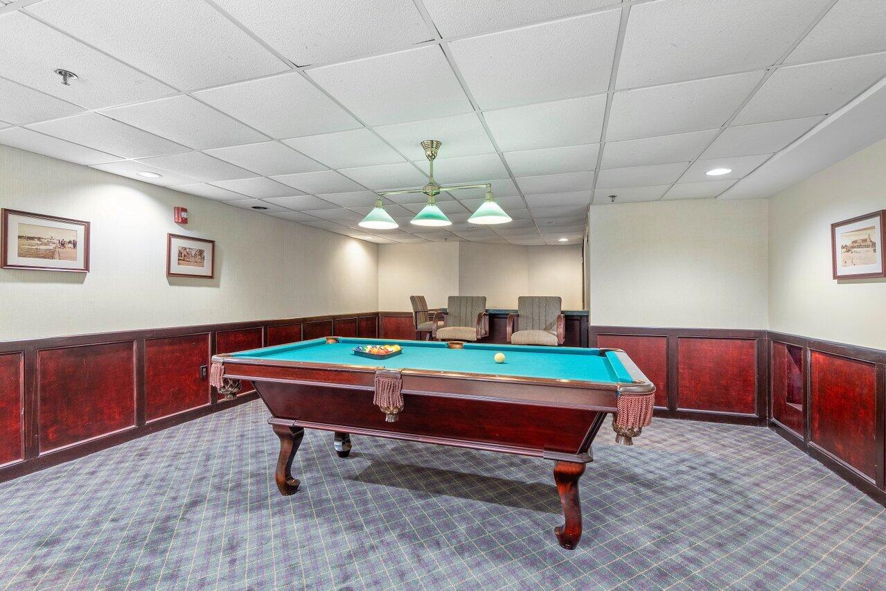 TWENTY SEVEN SEVENTY SOUTH OCEAN BLVD - Residential