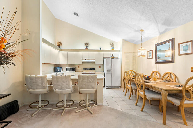 SUMMIT PINES UNIT - Residential