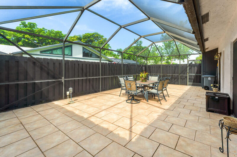 SUMMIT PINES UNIT - Residential
