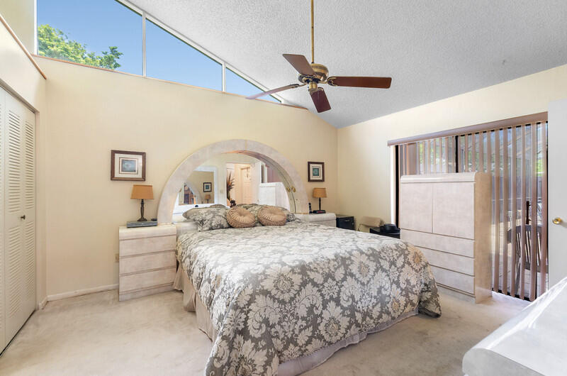 SUMMIT PINES UNIT - Residential