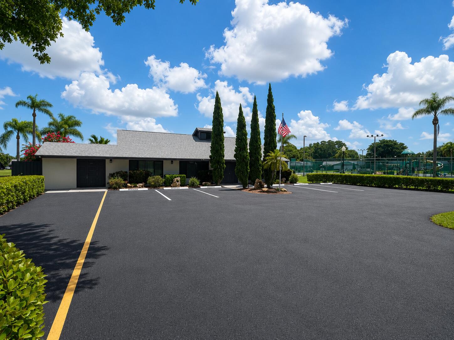 SUMMIT PINES UNIT - Residential