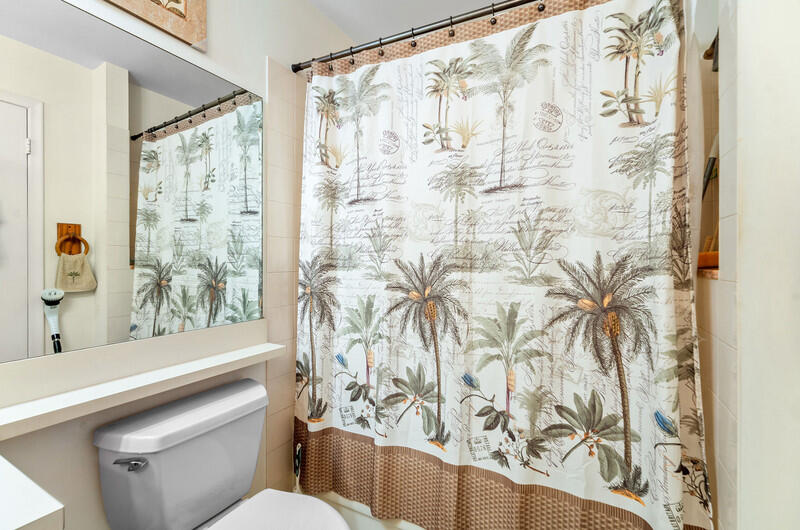 SUMMIT PINES UNIT - Residential