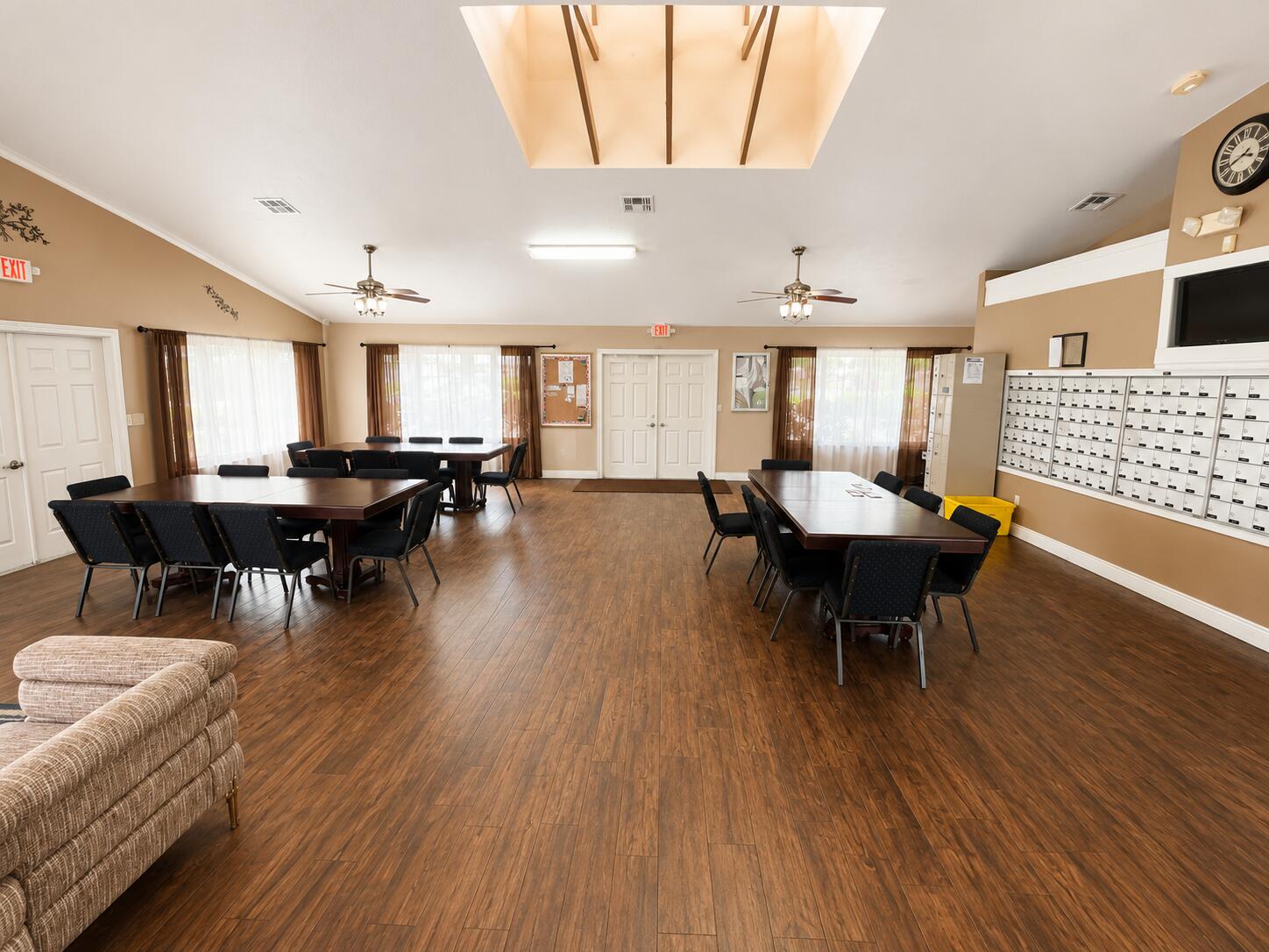 SUMMIT PINES UNIT - Residential