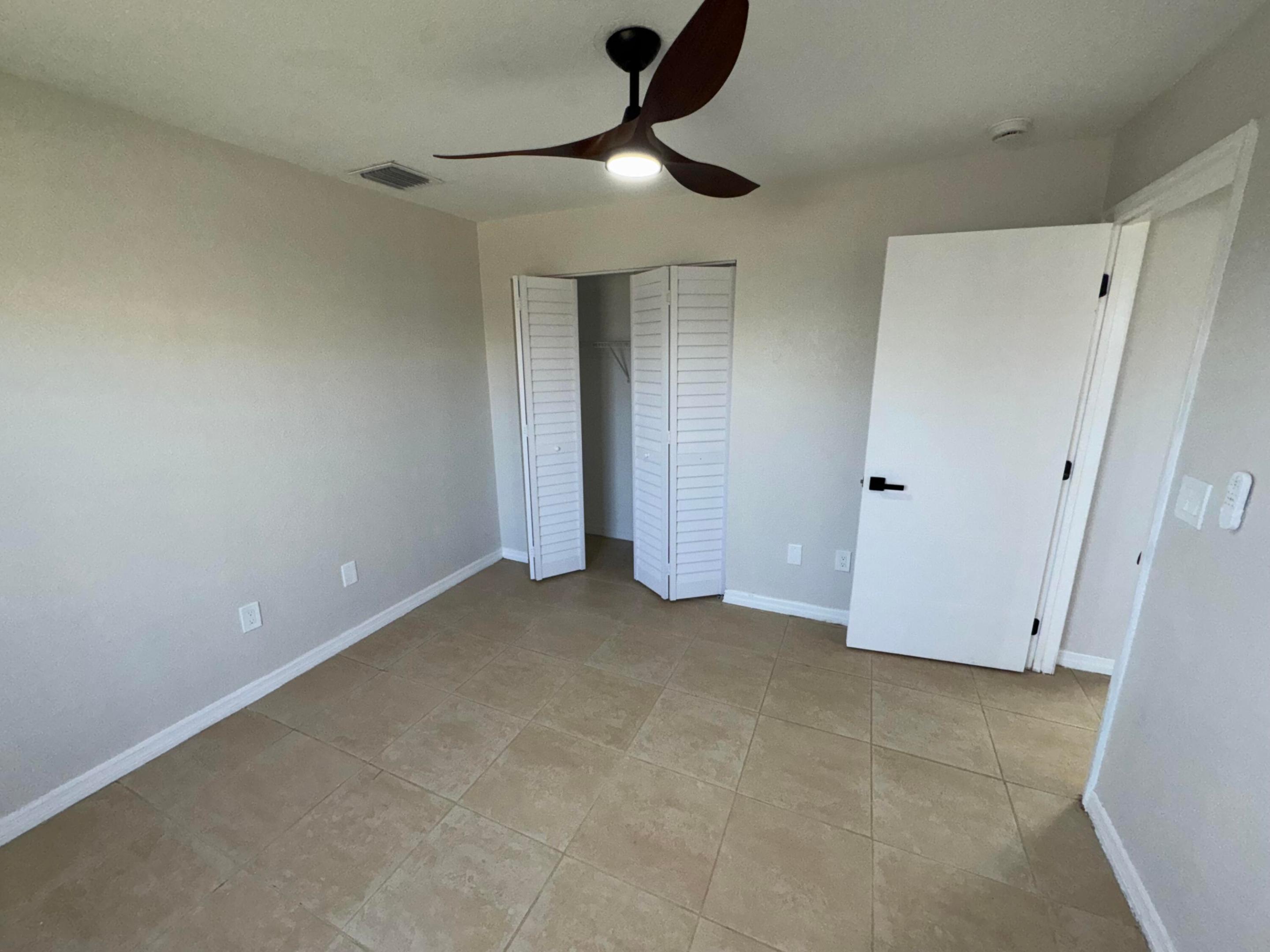 CONGRESS GROVES IN - Residential Lease
