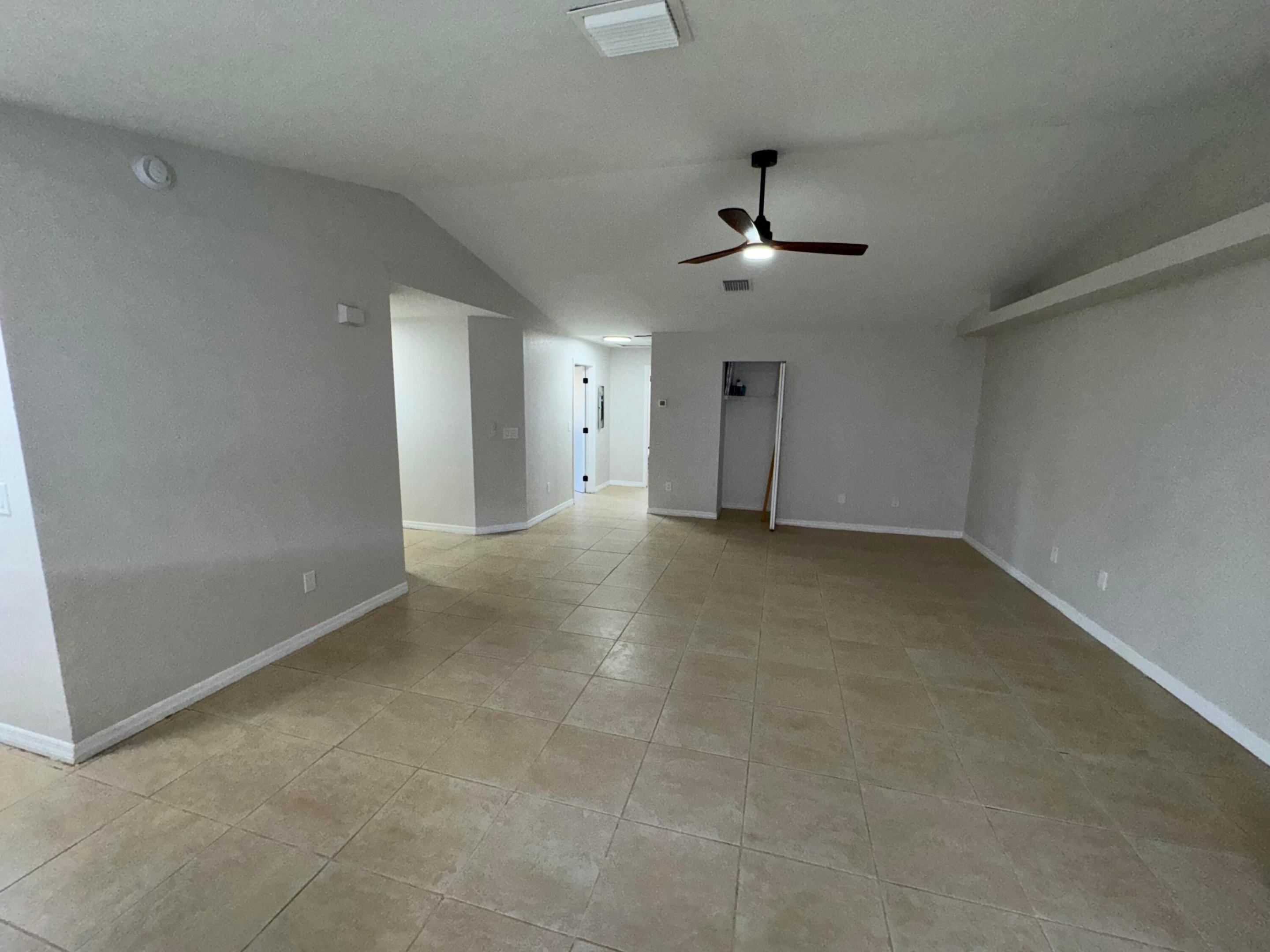 CONGRESS GROVES IN - Residential Lease