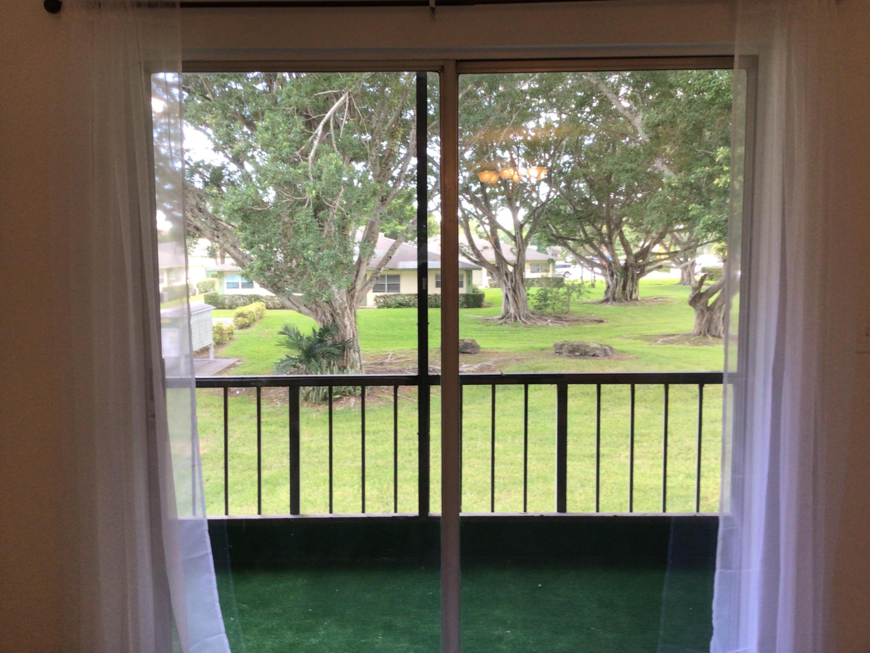 RAMBLEWOOD EAST CONDO - Residential