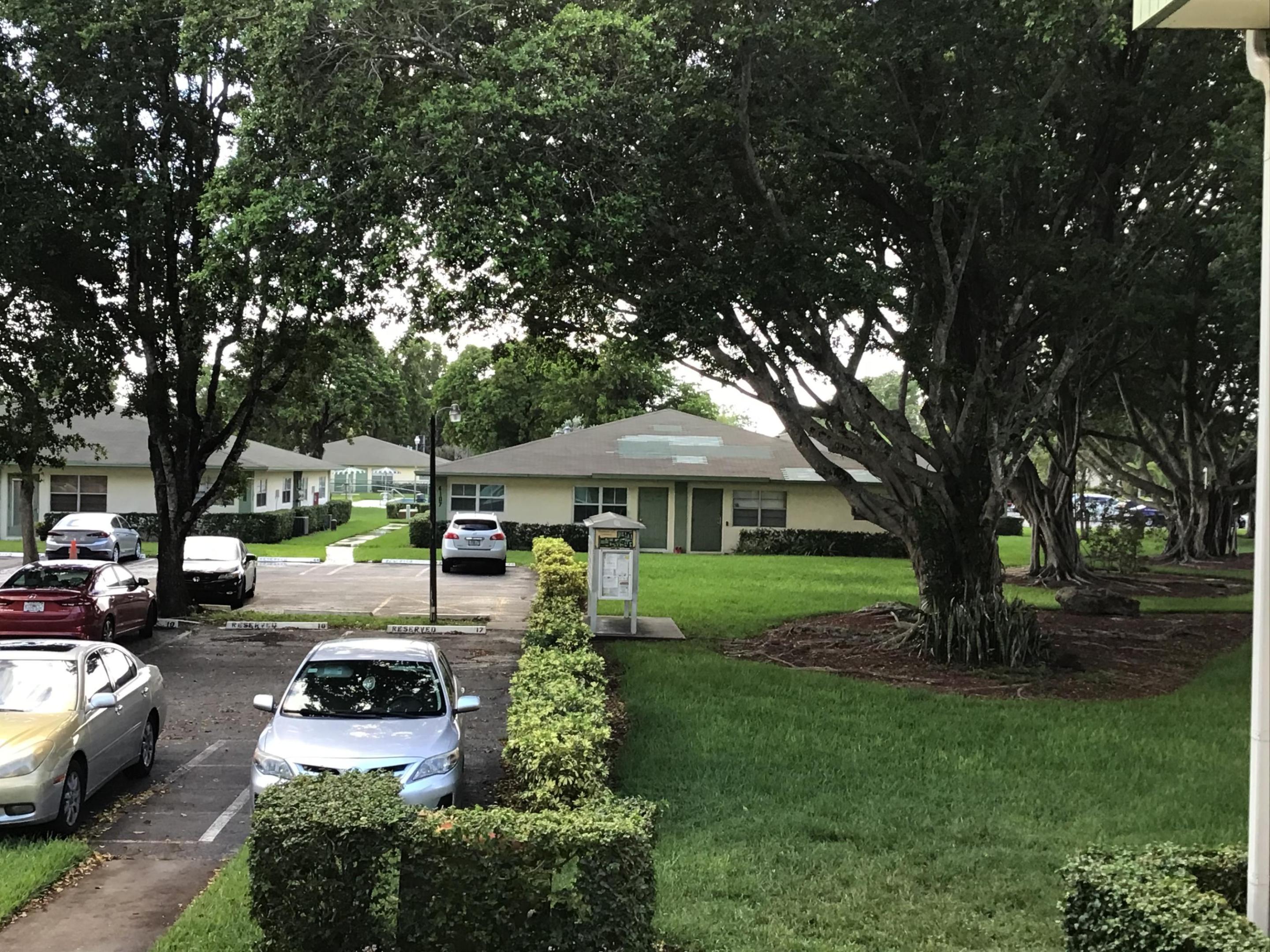 RAMBLEWOOD EAST CONDO - Residential