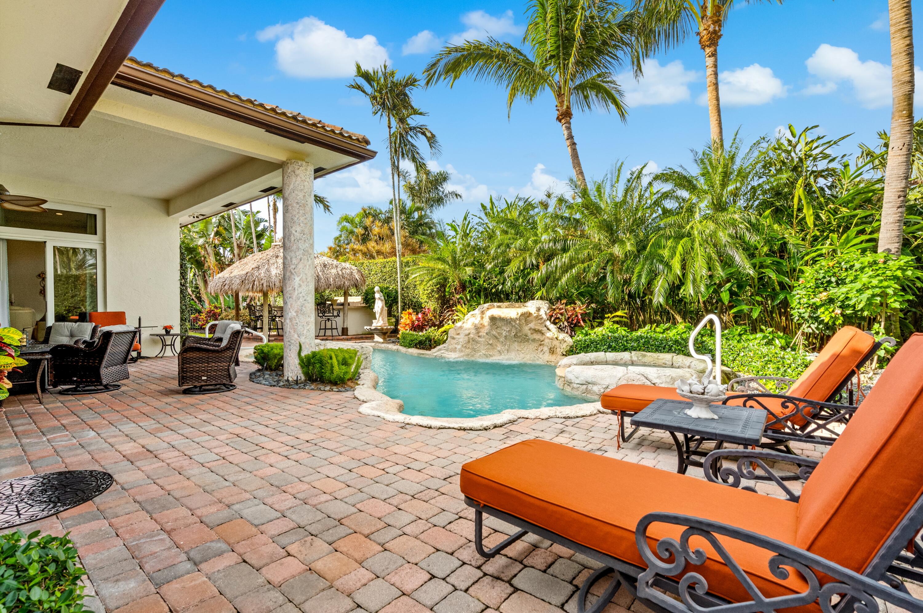 ROYAL PALM YACHT & COUNTRY CLUB - Residential