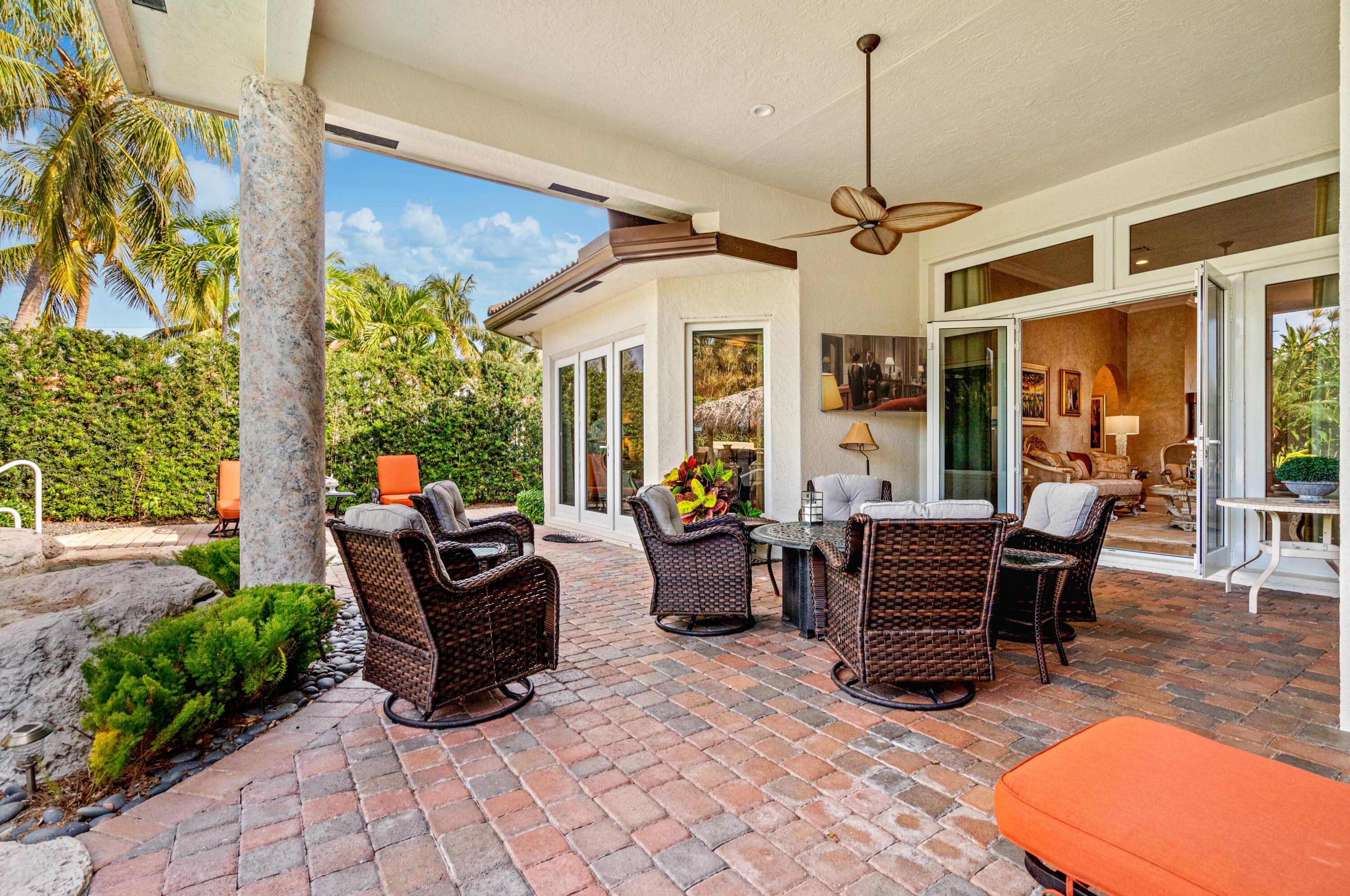 ROYAL PALM YACHT & COUNTRY CLUB - Residential