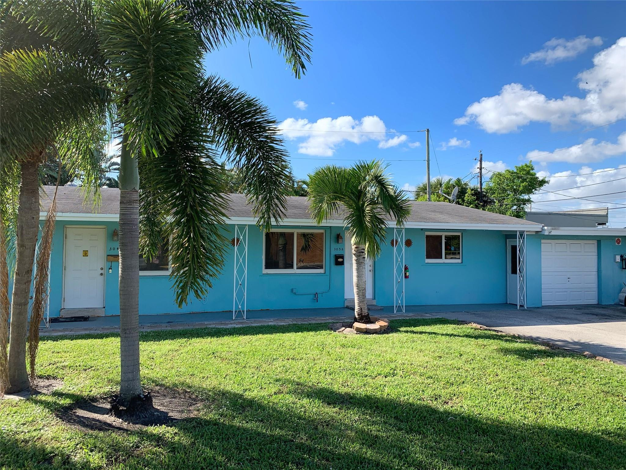 Charming 2 bedroom, 1 bathroom with washer/dryer, SPACIOUS backyard and ONE CAR GARAGE. Fully tiledthroughout with a private entrance and covered patio. One minute drive to Wilton Drive, Publix, and two milesfrom the beach. Hurricane Impact Windows. Don't miss this opportunity to enjoy all the comforts of home in WiltonManors at a fraction of the cost! I-95 OAKLAND PARK BLVD EAST TO NE 2ND TERRACE. UNIT IS THE DOOR TO THE LEFT OF THE GARAGE.
