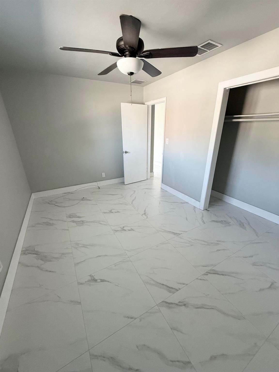 ALMAR ESTATES RESUB - Residential Lease