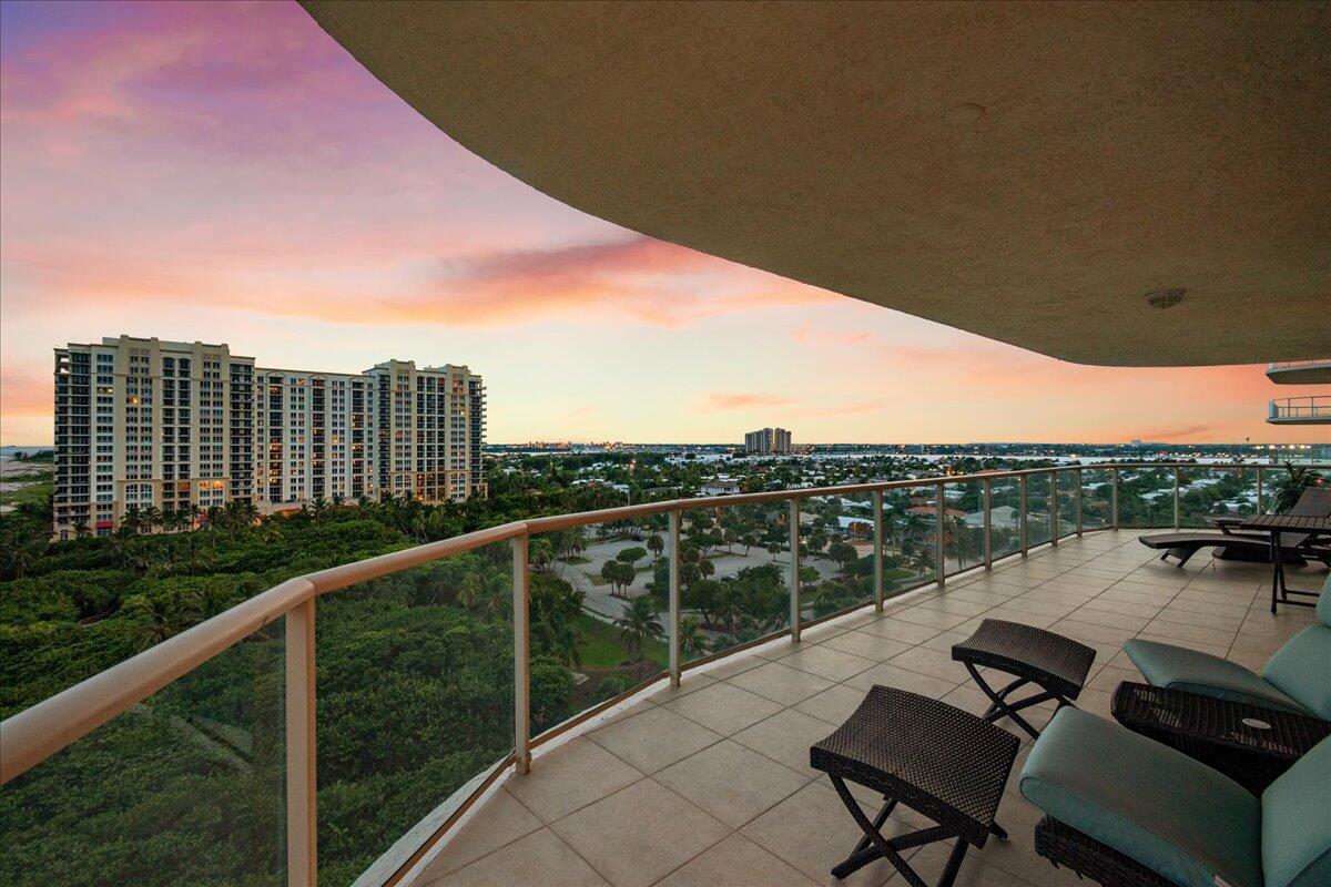 OASIS SINGER ISLAND CONDO - Residential