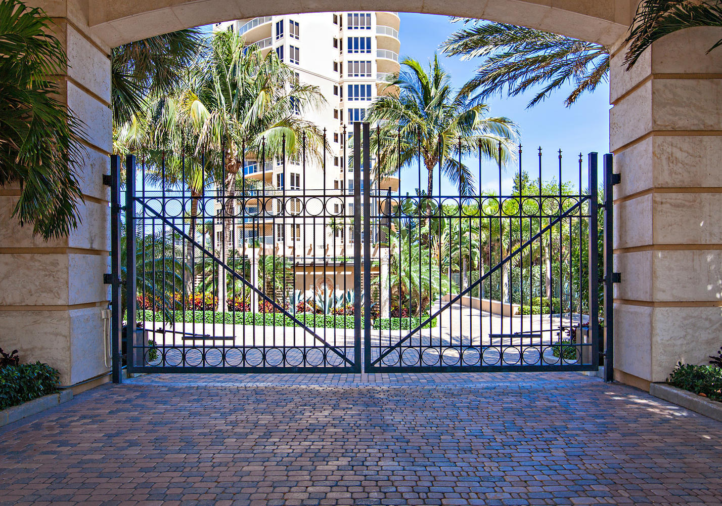 OASIS SINGER ISLAND CONDO - Residential