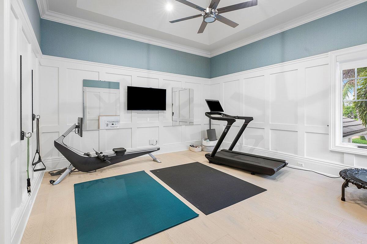 ROYAL PALM YACHT & COUNTRY CLUB - Residential