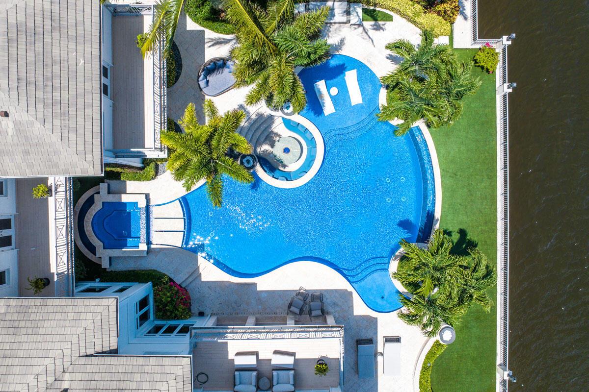 ROYAL PALM YACHT & COUNTRY CLUB - Residential
